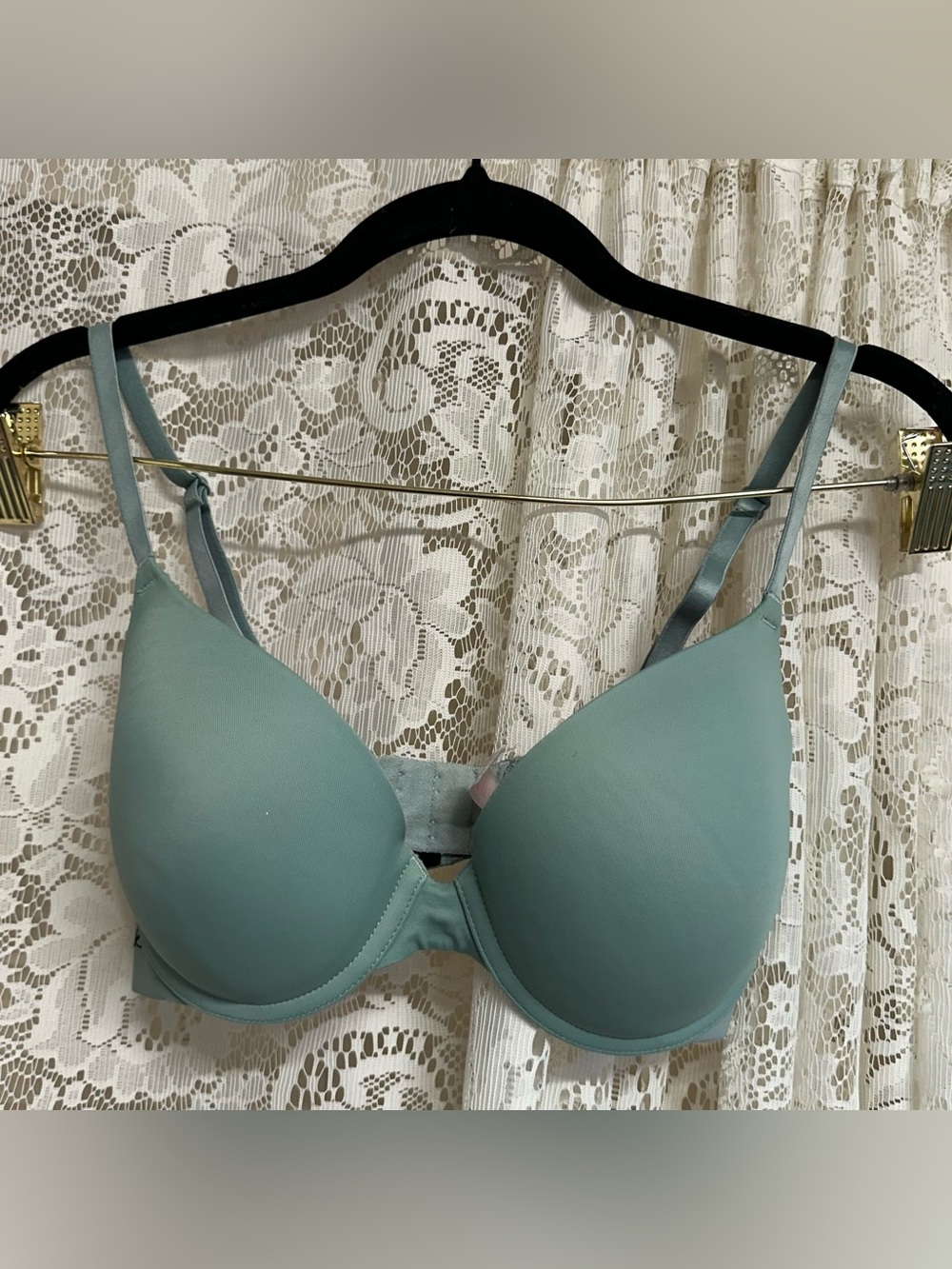Victoria’s Secret PINK Green Wear Everywhere Push-Up Bra